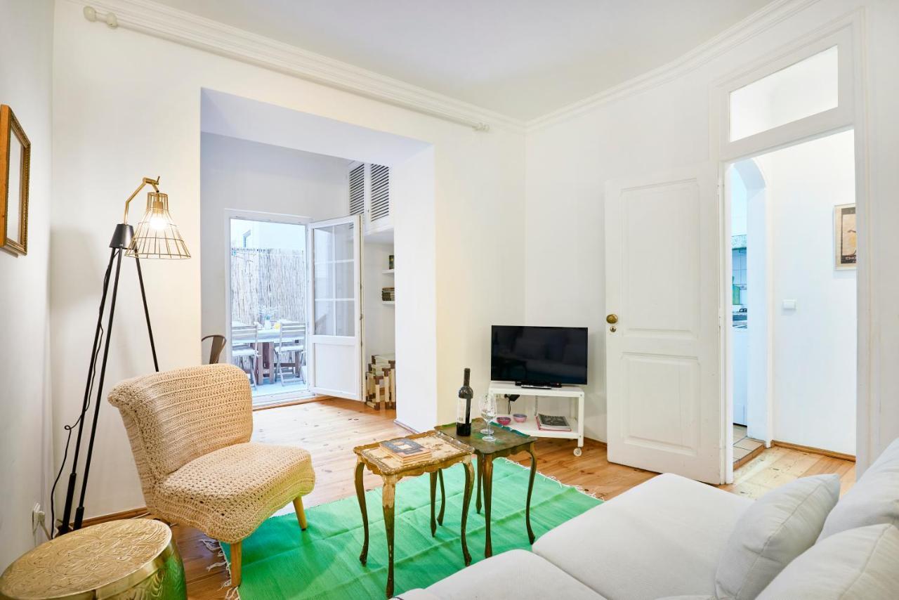 Spacious Bairro Alto Apartment With Courtyard, By Timecooler Lisabona Exterior foto