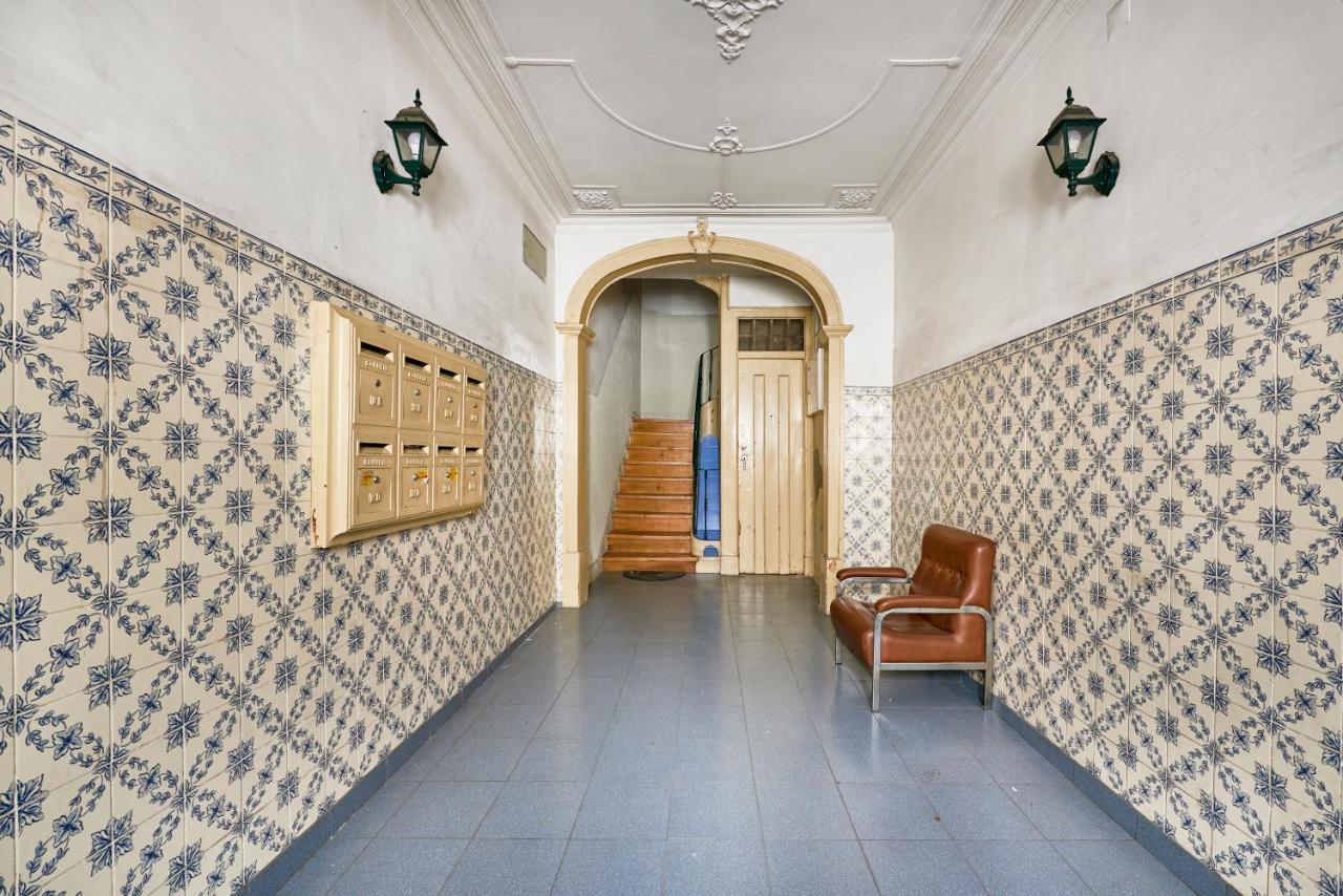 Spacious Bairro Alto Apartment With Courtyard, By Timecooler Lisabona Exterior foto